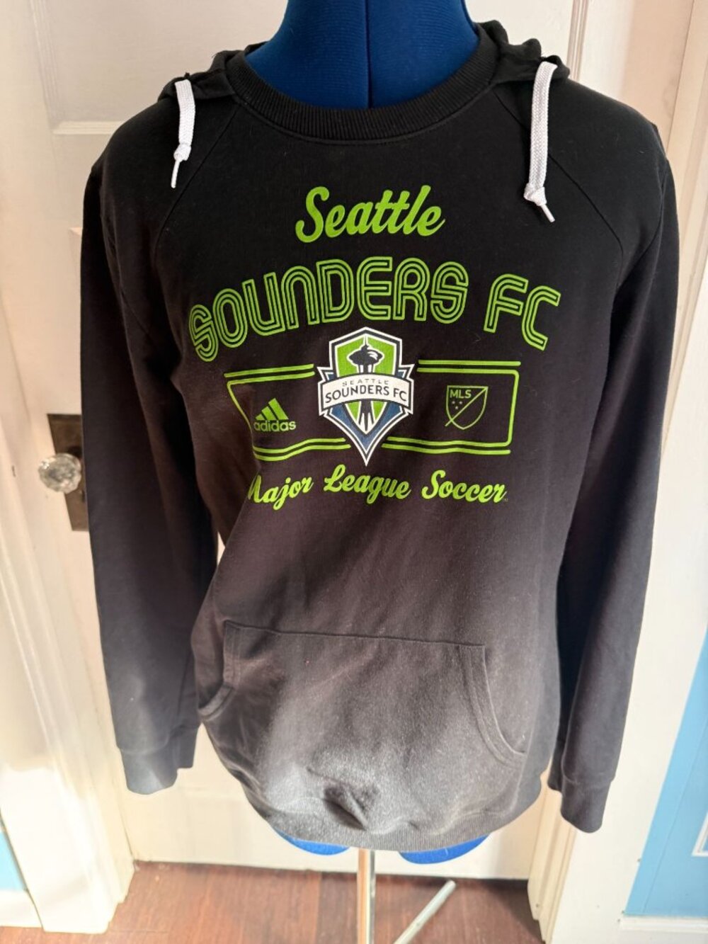 Seattle Sounders adidas Black Women's L/S Lightweight Casual Graphic Hoodie